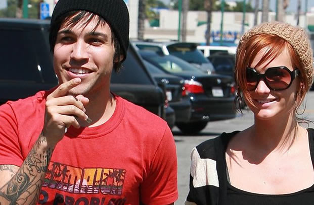 ashlee-simpson-pete-wentz-divorce-post ashlee-simpson-pete-wentz-divorce-post