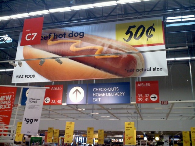 HOT-DOG - 50 cts - N'est pas à taille réelle