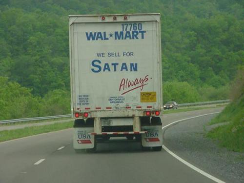 WALMART - Nous vendons pour Satan, toujours.