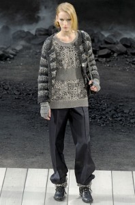 11-2001-tricot-chanel2011-2012