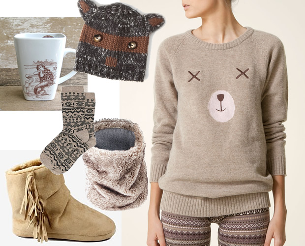 Mug Etsy SecondChanceCeramics 18$ - Bonnet Pull&Bear 14,90€ - Pull et leggings en maille Oysho 35,99€ et 21,99€ -  Chaussettes New Look 2,50€ - Echarpe snood Stradivarius 15,95€ - Chaussons à franges Etam 20,90€