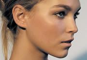arizona-muse-egerie-estee-lauder-180×124