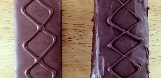 supersuperette à gauche : le kinder industriel, à droite : le home-made