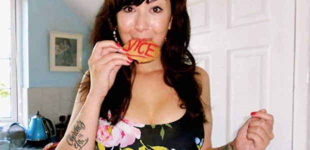 GirlEatFood GirlEatFood