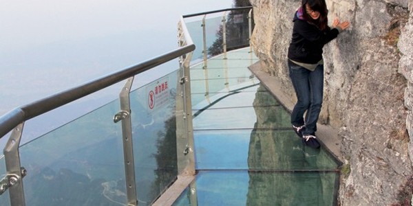 glass-pavement-mountain-china