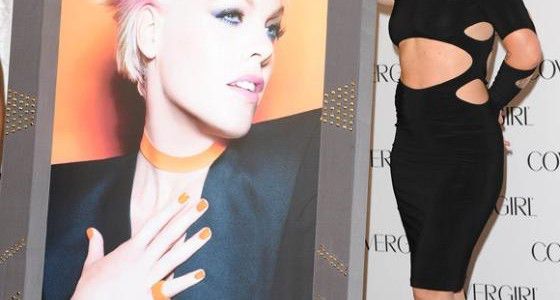 Pink-is-the-new-face-of-CoverGirl-0812-4 Le double et l'originale !