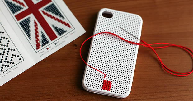 coque-iphone-broder-dmc-2