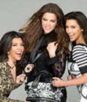 les-soeurs-kardashian-sortent-une-ligne-de-pret-a-porter-180×124