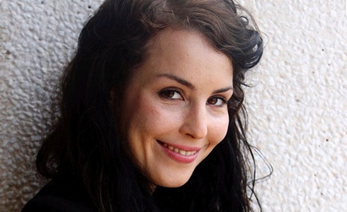 noomi