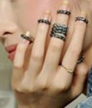 chanel-bague-ongle-wtf-mode-180×124