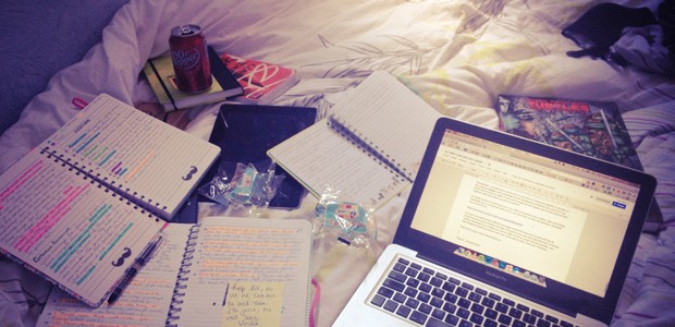 lit-ordinateur-portable-revisions lit-ordinateur-portable-revisions