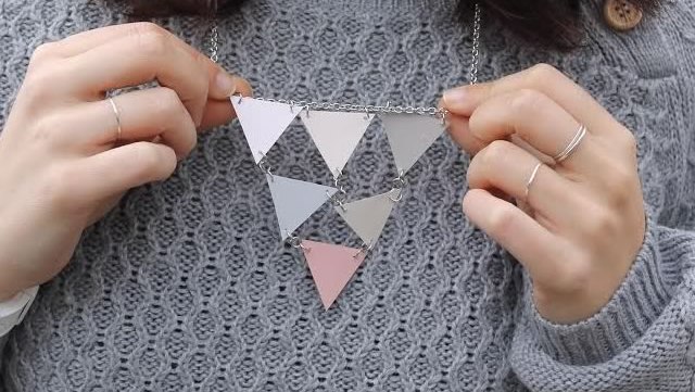 diy-collier-triangles