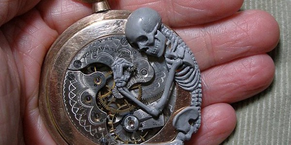 montre-steampunk-squelette montre-steampunk-squelette