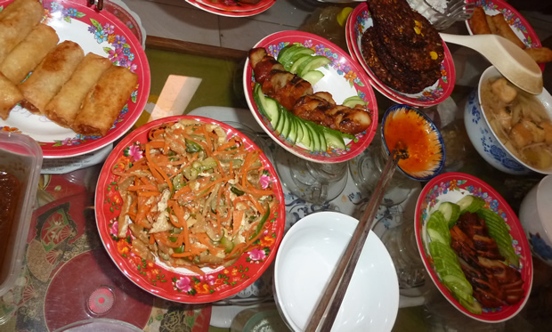 repas-vegetarien-ancetres-vietnam