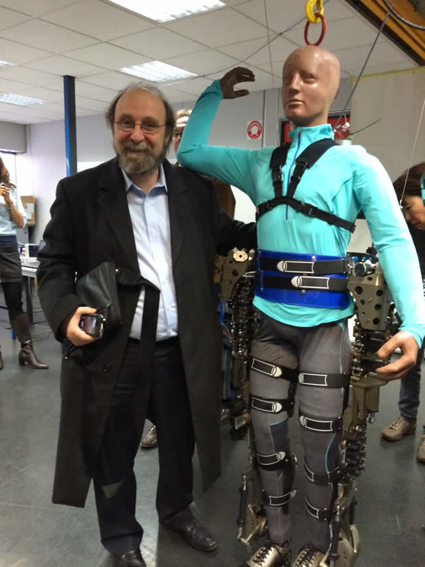 miguel-nicolelis-exosquelette miguel-nicolelis-exosquelette