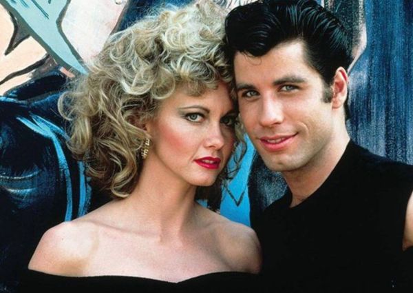 Olivia Newton-John et John Travolta sont les stars du film Grease