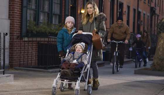 I-Dont-Know-How-She-Does-It-Movie-Review--Sarah-Jessica-Parker-and-Greg-Kinnear-MP