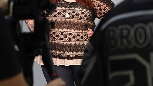 tess-holliday-plus-size-haut-dentelle-appareil-photo tess-holliday-plus-size-haut-dentelle-appareil-photo