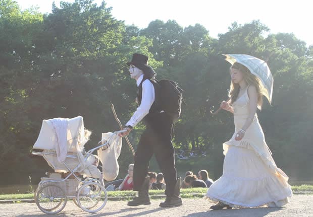 Wave-Gotik-Treffen costumes