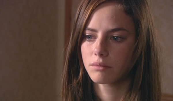 skins-crying-effy