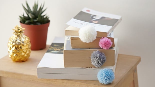 DIY_marquepage_pompon_final DIY_marquepage_pompon_final