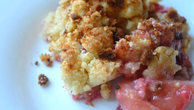 recette crumble pêches fraises spéculoos recette crumble pêches fraises spéculoos