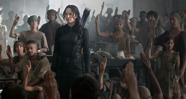 katniss-rebellion-peuple katniss-rebellion-peuple