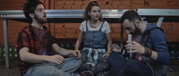 dissocies-suricate-film-lea-lili-ben dissocies-suricate-film-lea-lili-ben