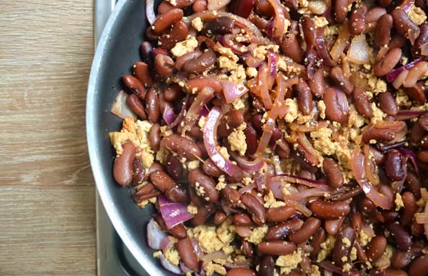 Poêlée de haricots rouges au tofu et à la mozzarella - Madmoizelle