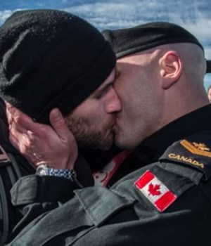 armee-canada-couple-gay