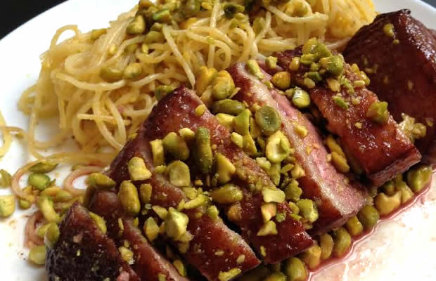 magret-canard-pistaches-porto magret-canard-pistaches-porto