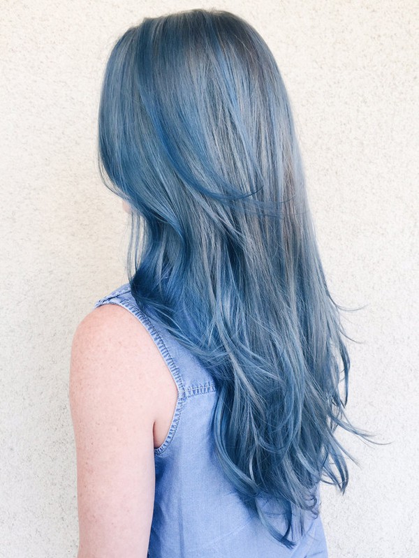 cheveux-blue-jeans-coloration