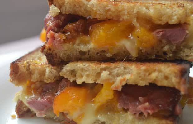 grilled cheese frometon