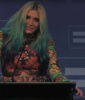 kesha-discours-droits-lgbt