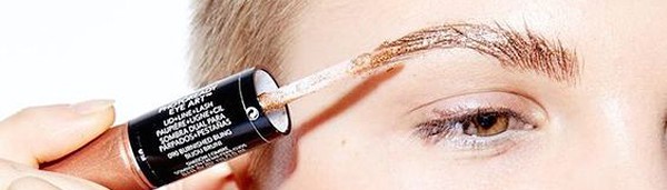 tendance-paillettes-yeux tendance-paillettes-yeux