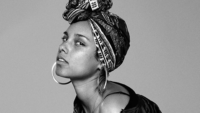 alicia-keys-maquillage