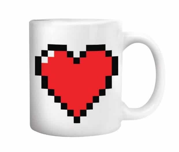 tasse-magique-coeur-pixels-amazon