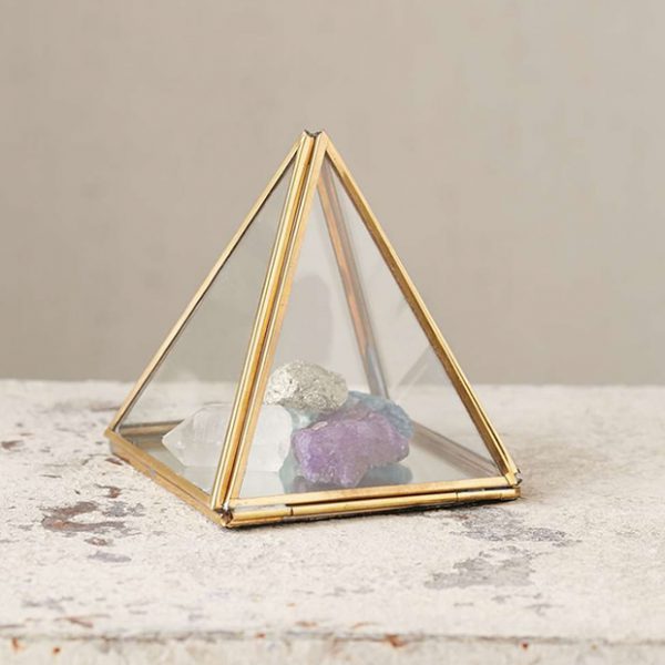 terrarium-pyaramide-urban-outfitters terrarium-pyaramide-urban-outfitters