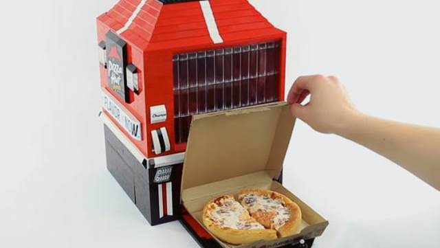 distributeur-pizza-lego