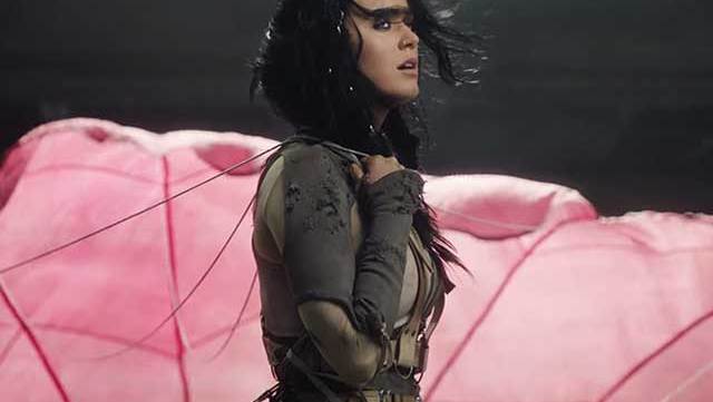 katy-perry-rise-clip