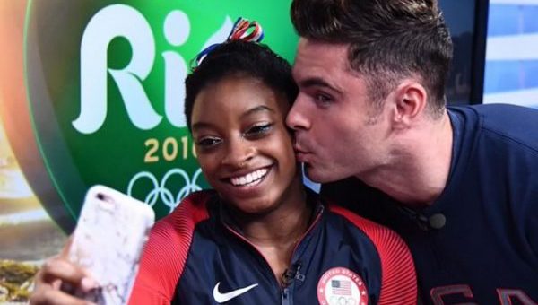 simone-biles-zac-efron