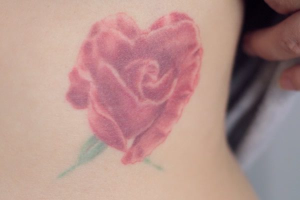 street-tatoos-clemence-et-ses-tatouages-fleuris-5
