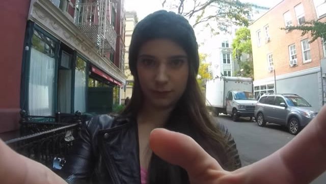 video-fille-harceleurs-rue-new-york-parodie