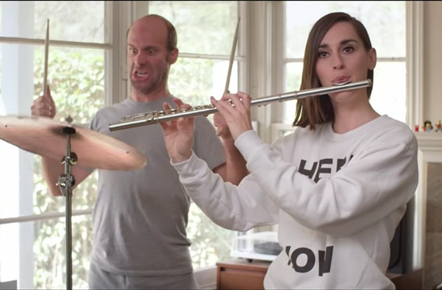 yelle-ici-maintenant-clip