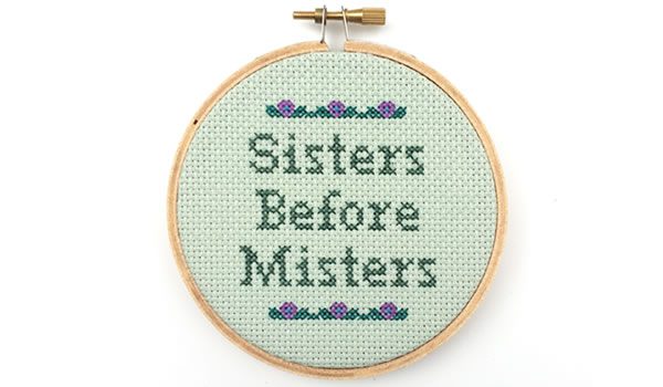 broderie-galentine-sisters