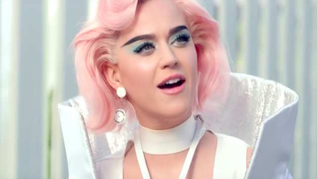 katy-perry-chained-to-the-rythm-clip