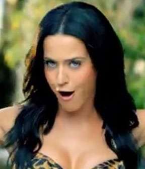 Katy Perry // Source : Katy Perry dans le clip Roar - Capture d'écran