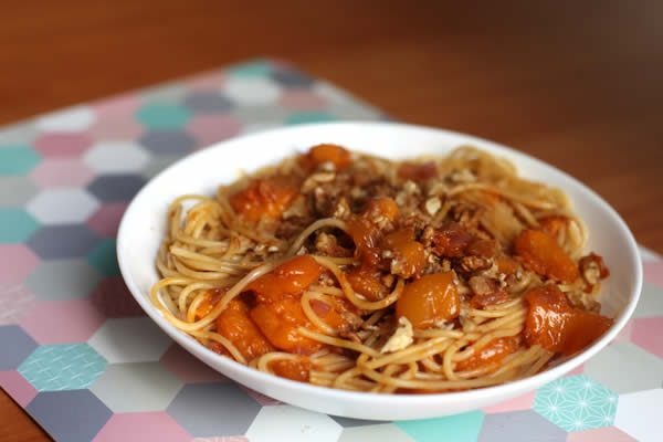 spaghettis mangue curry rouge