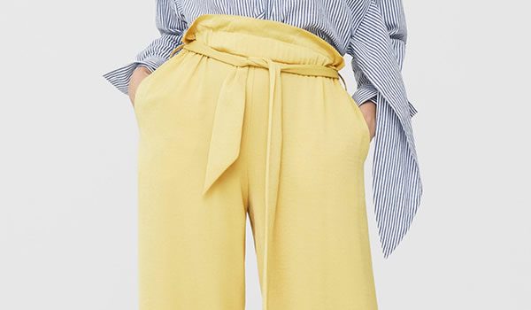 pantalon-large-jaune pantalon-large-jaune