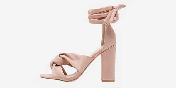 Talons rose Hermione